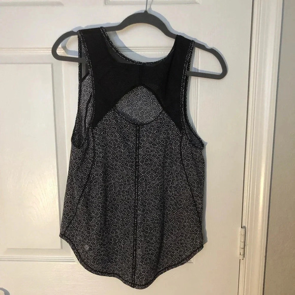 . Lululemon Sculpt Tank in Freckled Flower Size 4 - Picture 4 of 5